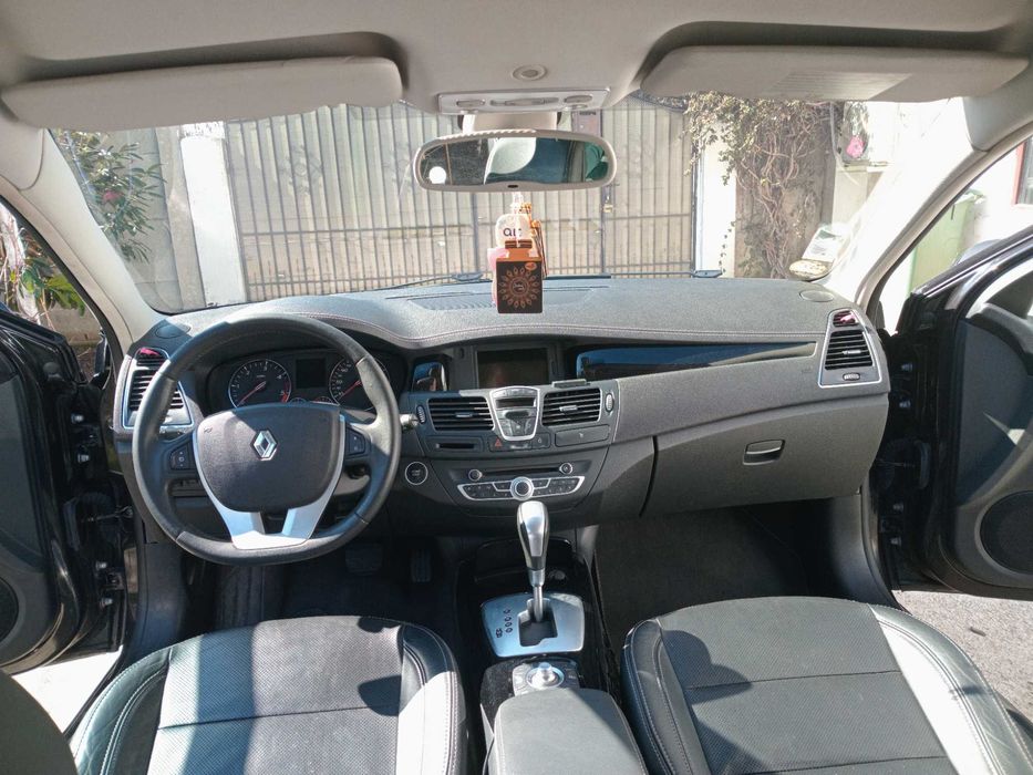 2011 Renault Laguna 2.0 dCi Inițiale Paris