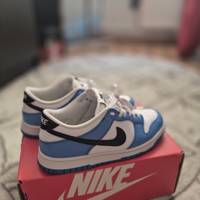 Adidasi Nike Dunk Low