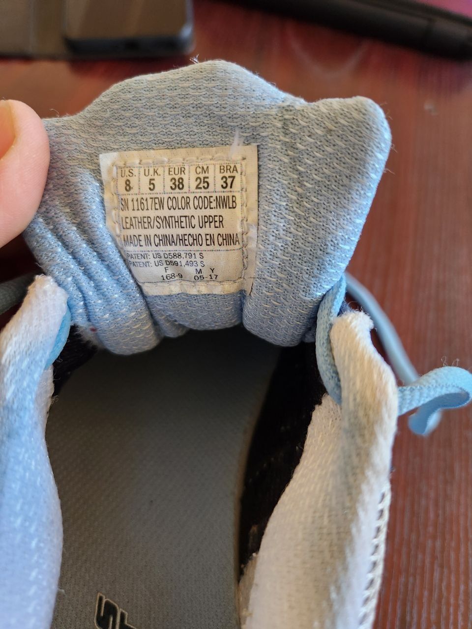 Skechers кроссовки