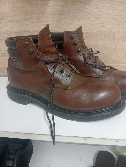 Продам обувь спецобувь  размер 43.5