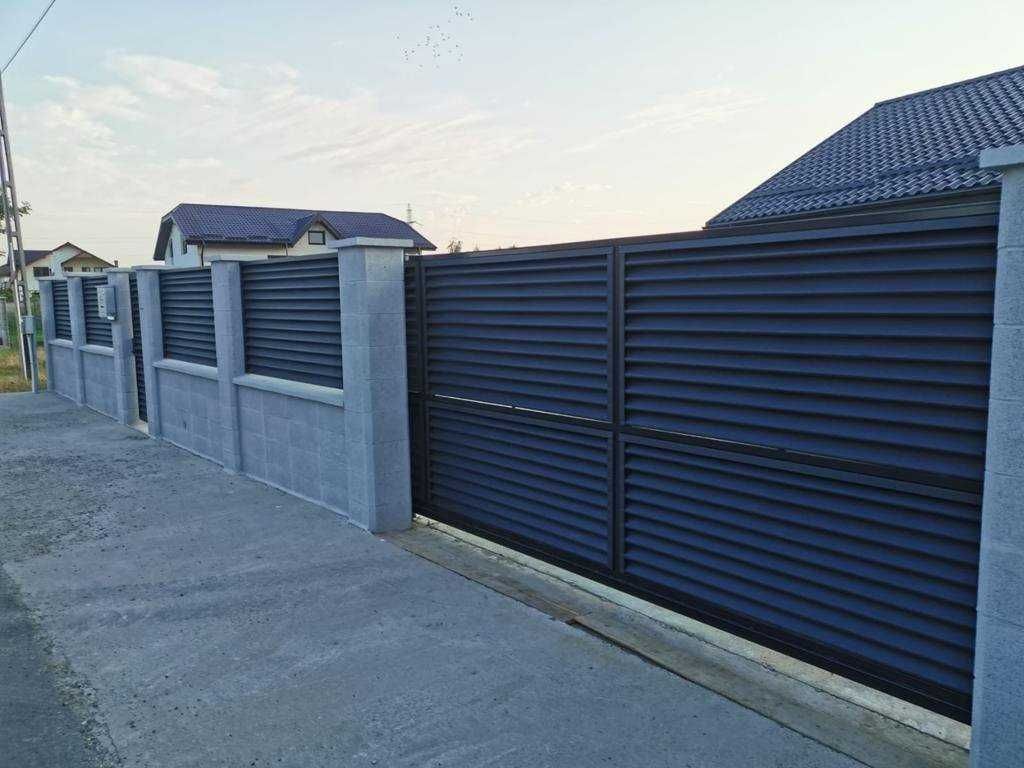 Garduri si porti din panouri stil jaluzele si alte modele disponibile