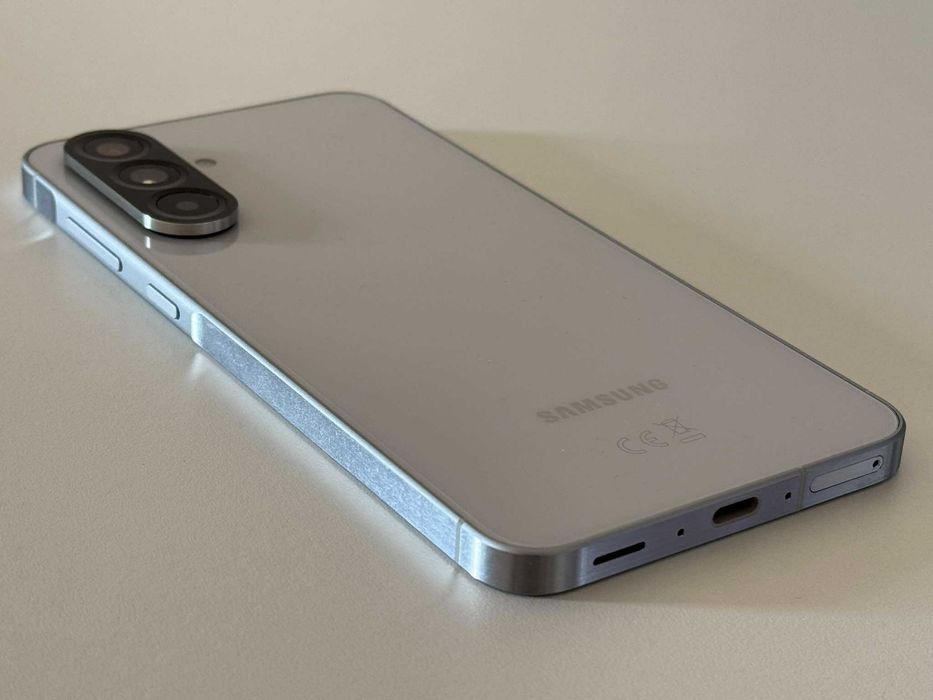 Бартер! НОВ! Samsung Galaxy A56 256GB Lightgray (Бял)