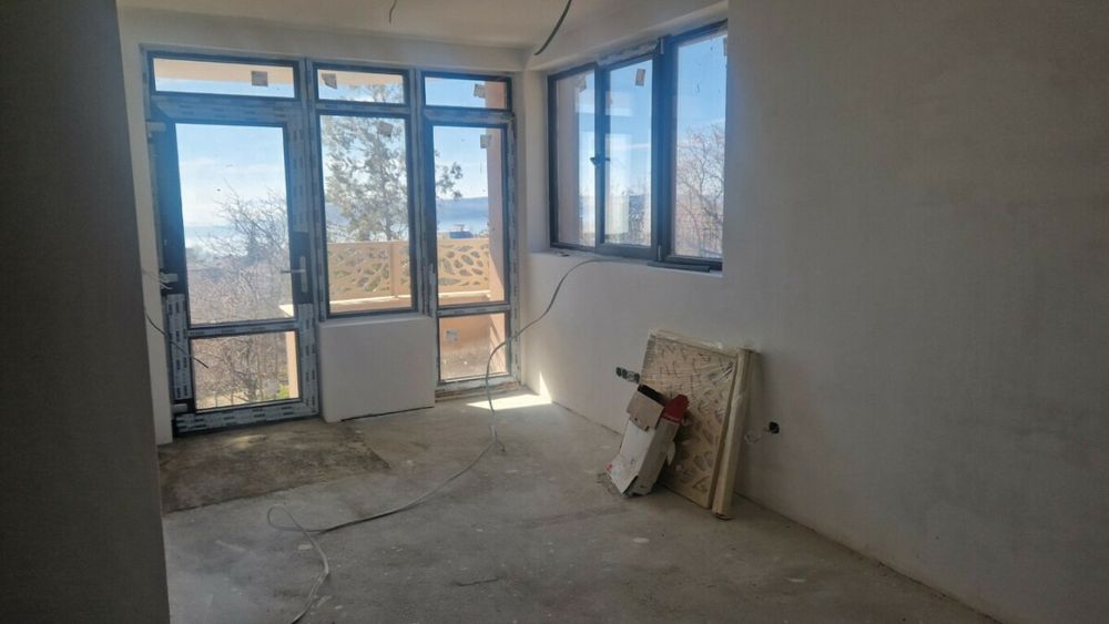 Продажба Къща гр. Варна - м-т Акчелар 430m²