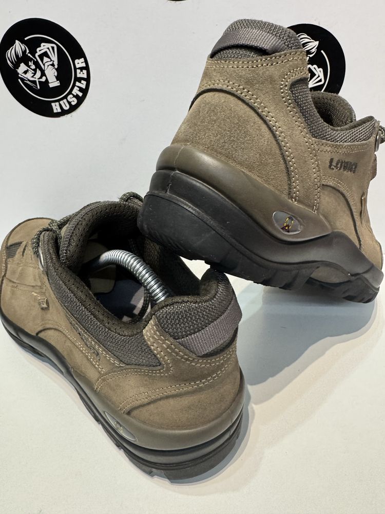 Туристически обувки LOWA GORE-TEX .Номер 40