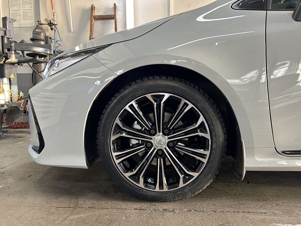 17"  Джанти за Toyota Auris Corolla GR Sport Avensis II III RAV4 C-HR