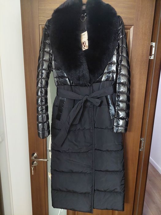 Super ofertă! Haină din fâș ,  guler blana  vulpe