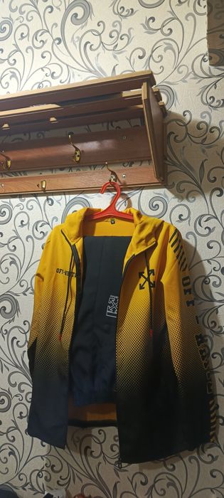 Спортивные спортивка хорошие насил мало штаны плюс ветровка