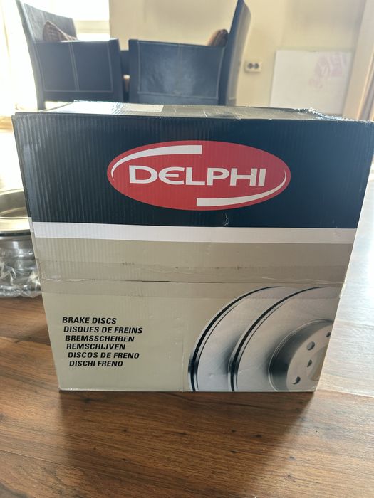 Продам тормозные диски Delphi