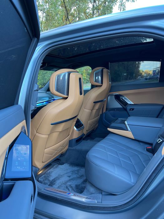 BMW 740d Xdrive/M Paket/Idividual/BI-Color