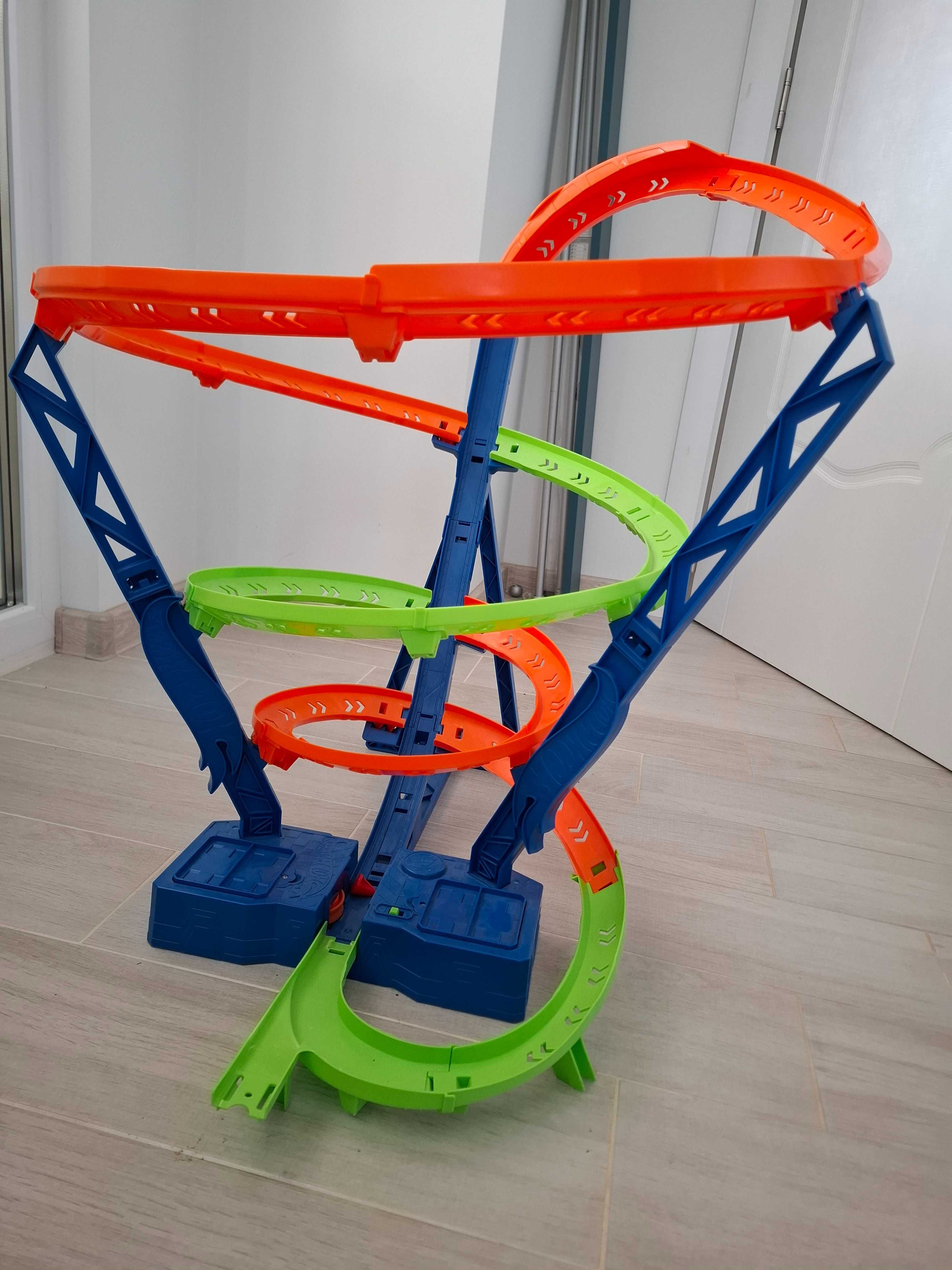 Писта Hot Wheels