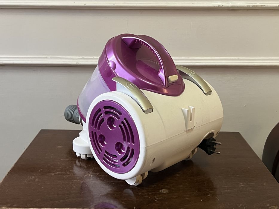 Пылесос Waldan 1822