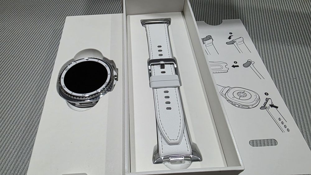 Samsung Galaxy Watch 8 Classic 46mm white / НОВЫЙ