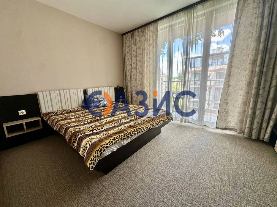 Продава се Тристаен апартамент в к.к. Слънчев бряг - 75 кв.м за 1346 €/кв.м - Снимка #10