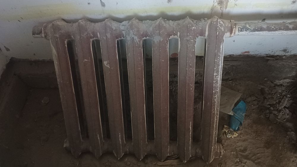Батарея чугунная 7 секция много не использовали отличном состоянии