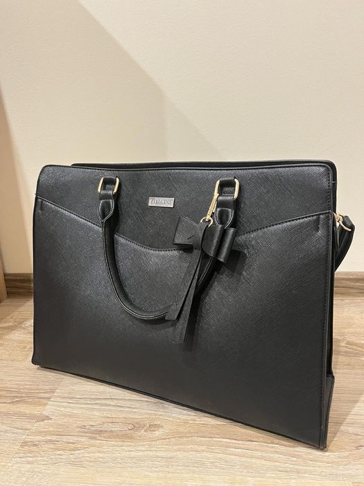 Дамска чанта за лаптоп