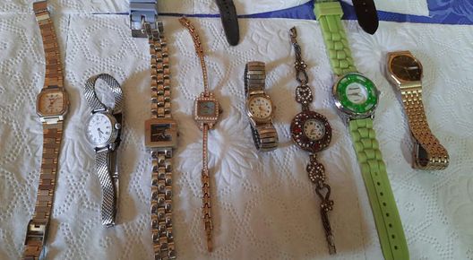 Lot de 13 ceasuri diferite