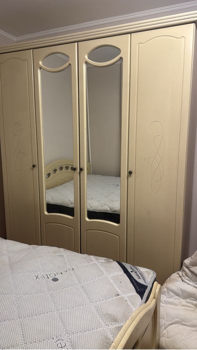 Спальный гарнитур б/у