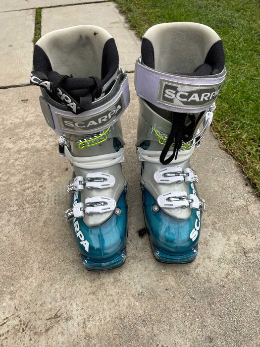 Clăpari tură Scarpa, 24,5