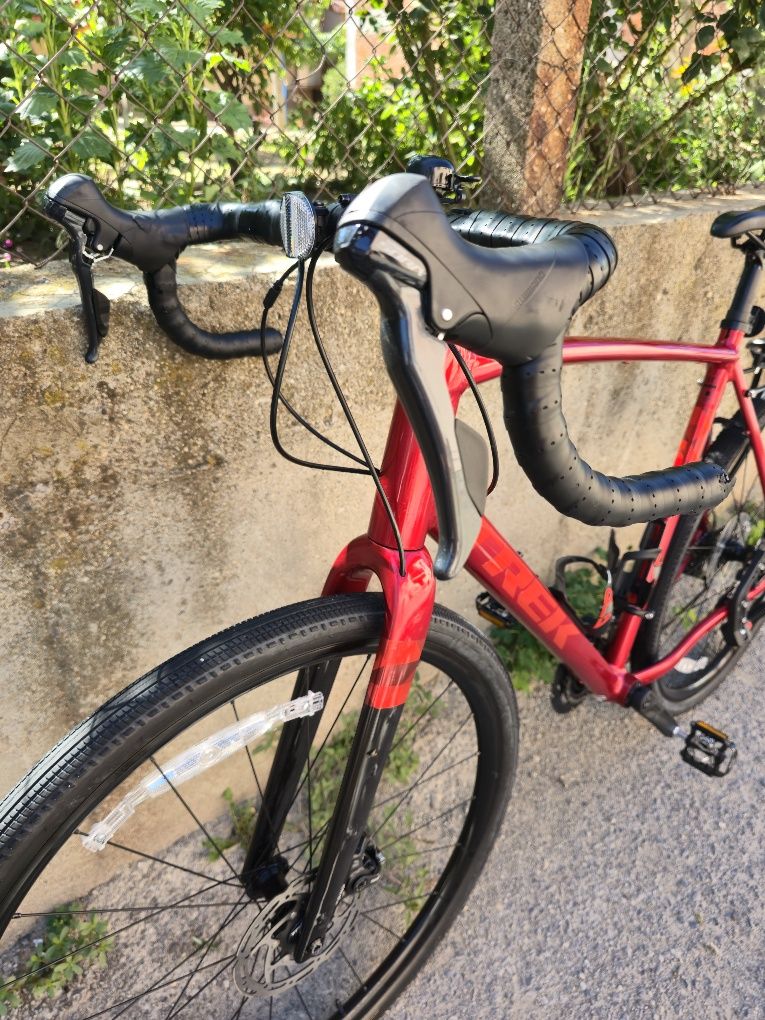 Trek Checkpoint Гравел 61см Дискови 2x9 скорости Shimano Sora Като нов