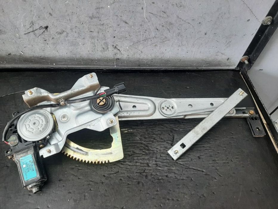 Macara cu motoras geam stanga spate kia sorento 1 jc xh602pa 834503e000