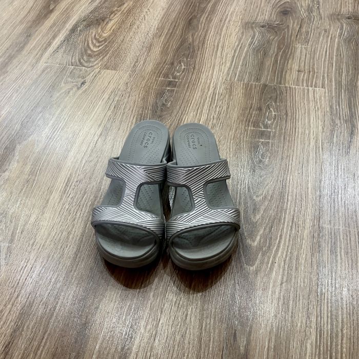 Женские шлепанцы Crocs Dual Comfort