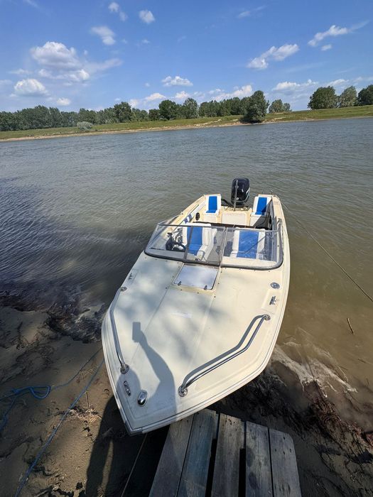 Vanda barca Glastron + motor Mercury 115 cai optimax