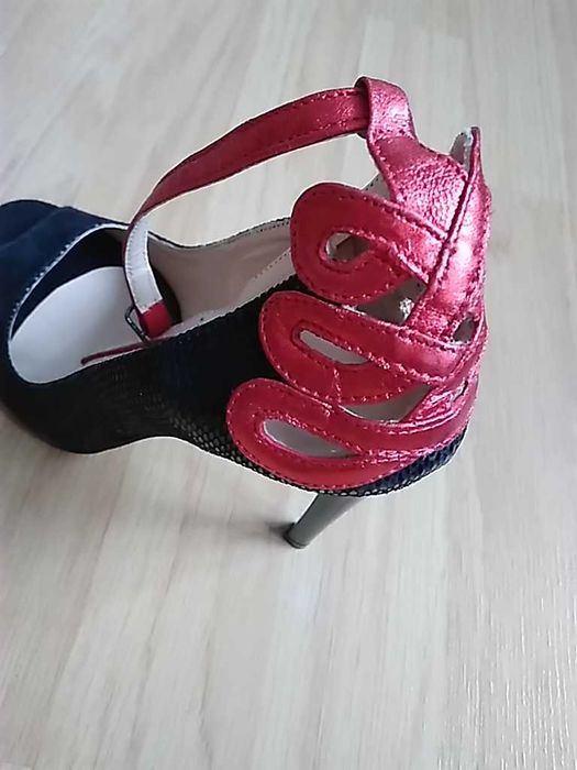 Vand pantofi Noi stiletto din piele - numar 38