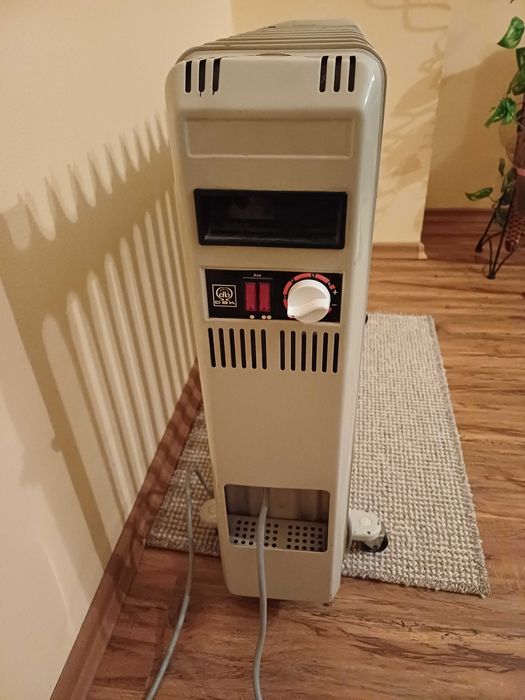 Електрически маслен радиатор