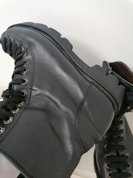 Bocanci mărimea 35, interior 22.5 cm, piele