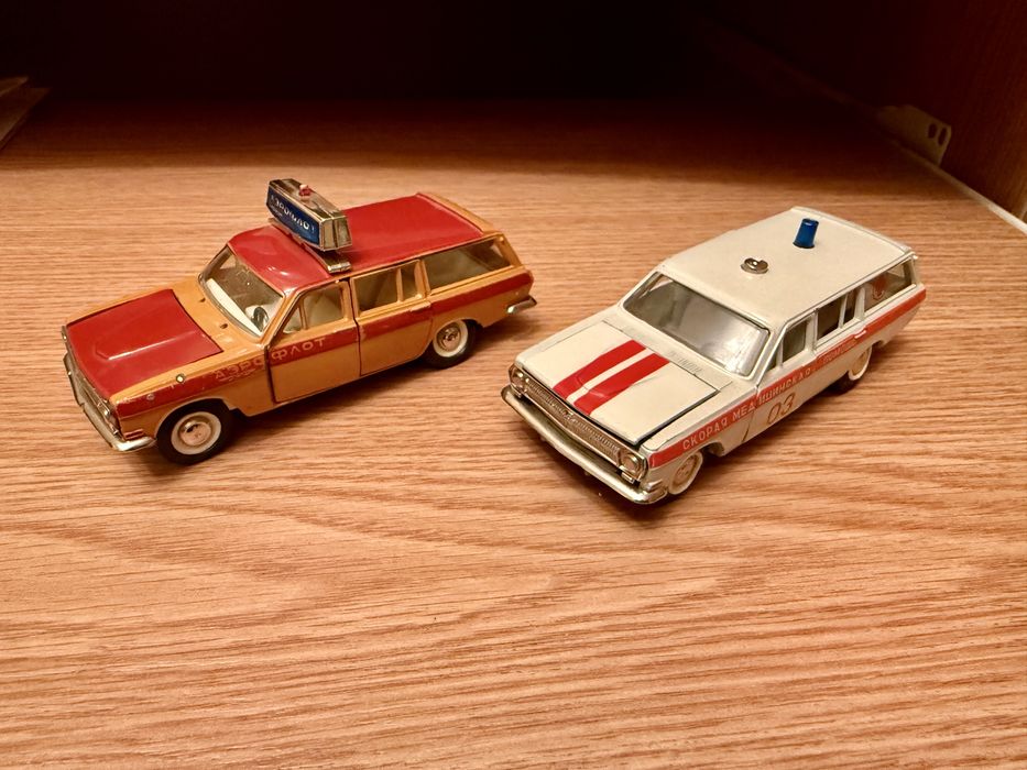 Продам модельки ГАЗ - 24 1:43 СССР