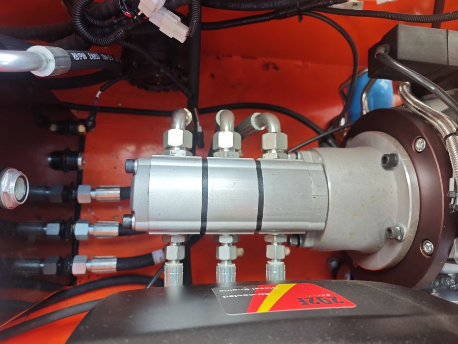 Мини челен товарач STRONEXX S490- 10 900,00 лв. / 5 573,08 €