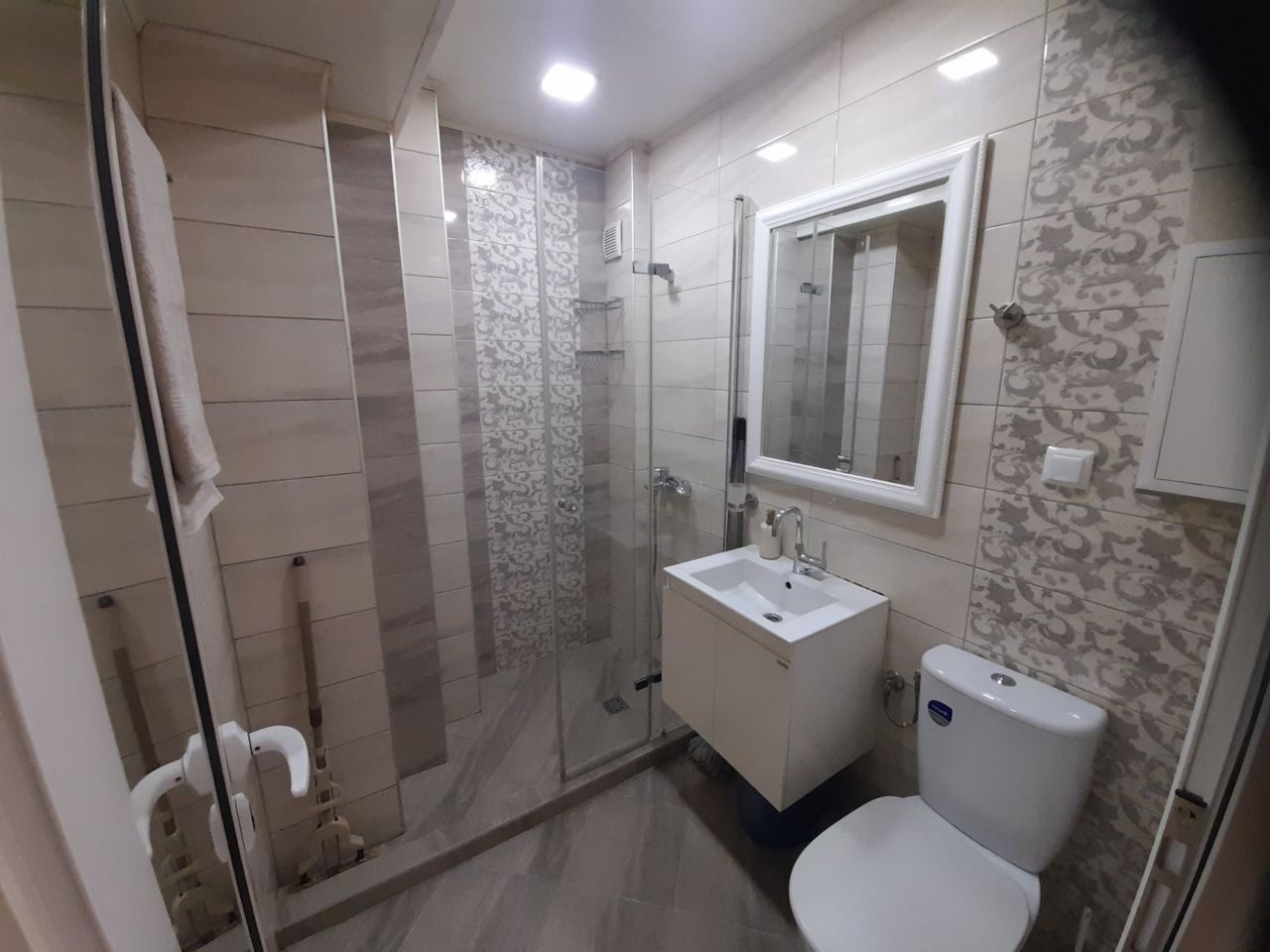 Продава се Едностаен апартамент в Габрово, Младост - 29 кв.м за 1276 €/кв.м - Снимка #10