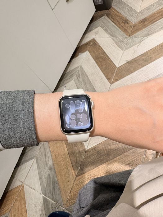 Эпл уатч 2024 40мм аккумулятор 100% зарядкасы бар