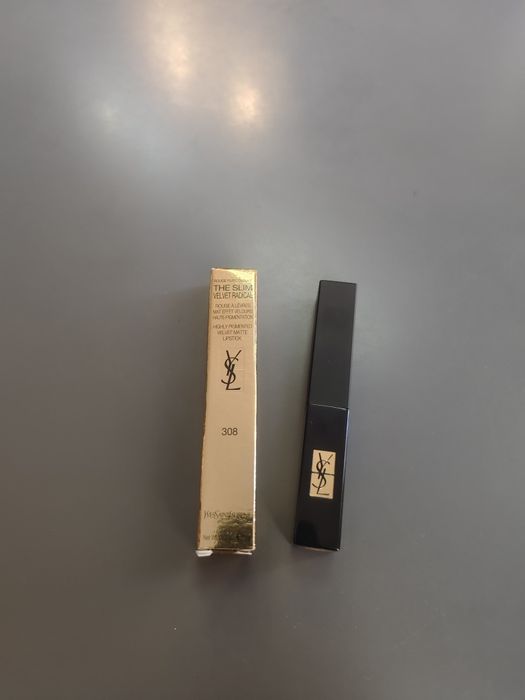 Ruj Yves Saint Laurent