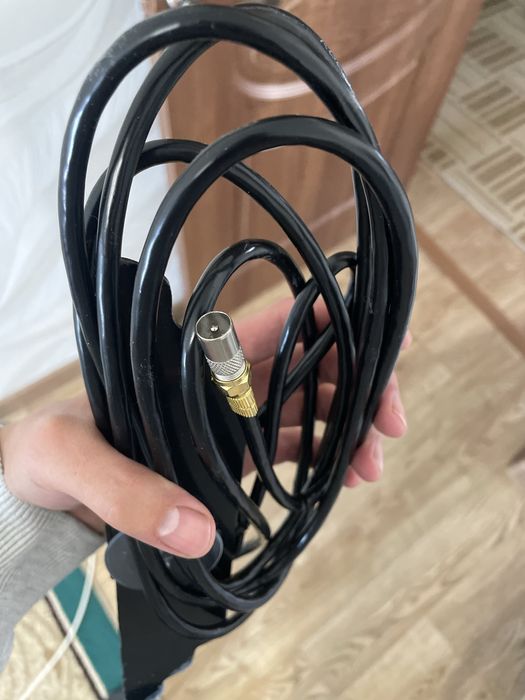 Антенна для телевизора !