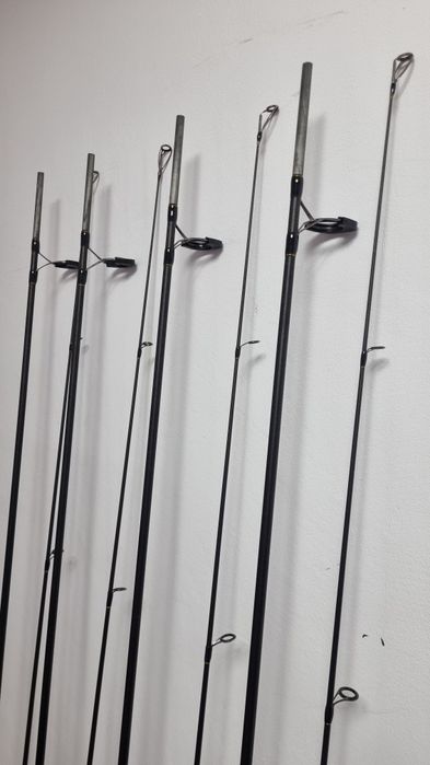 SET 4 Lansete Crap FL VIPER 3.90m 3.5 LBS + 4 Mulinete AVIATOR DP70