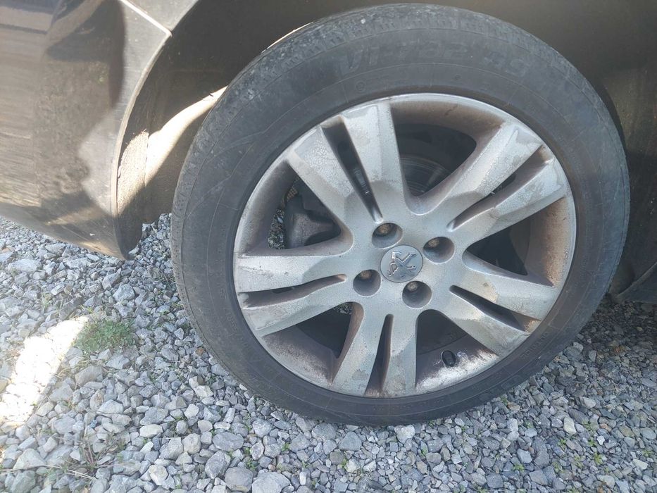 Peugeot 5008 1,6 TI , Пежо 5008 на части!
Септември 2011