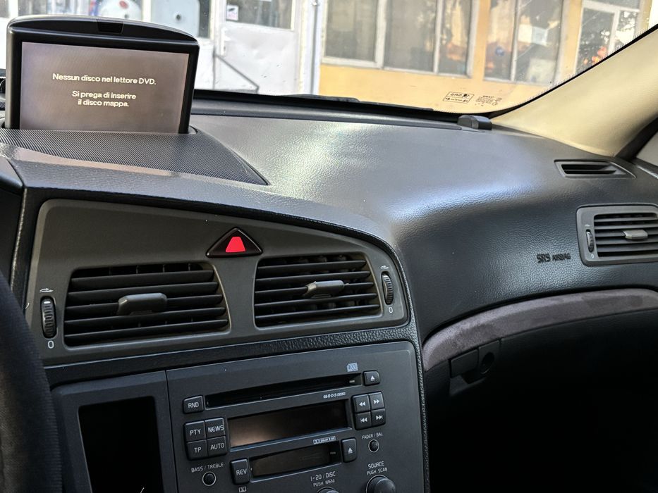 Продавам Volvo s60-2.4 D5