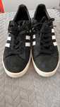 Adidas nr 41 / 70 de lei