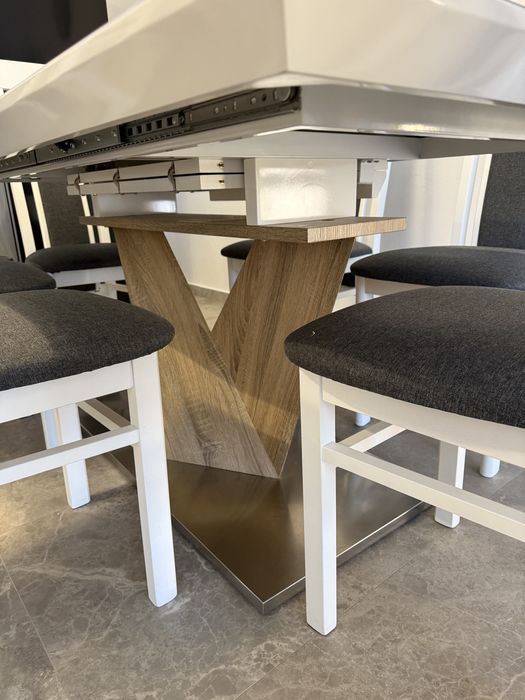 Masa living bucatarie