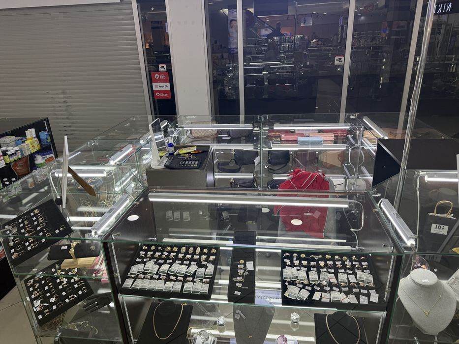 Продам островок (витрины)