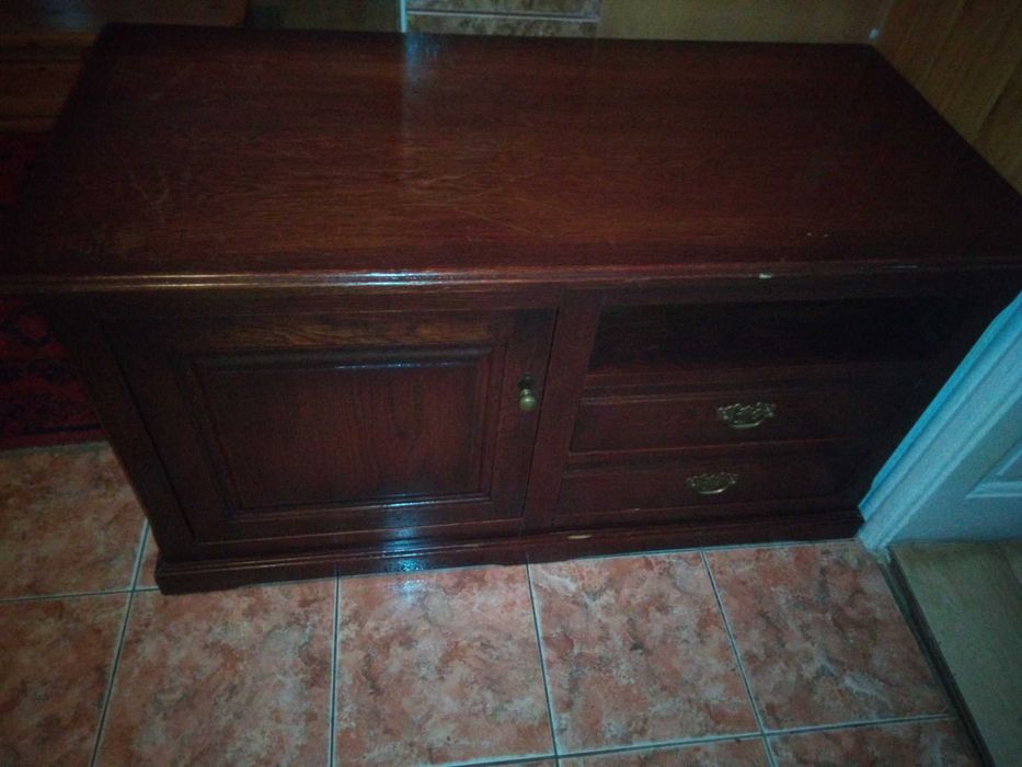 de  vanzare   comoda  mare  cu  stil  baroch !!!