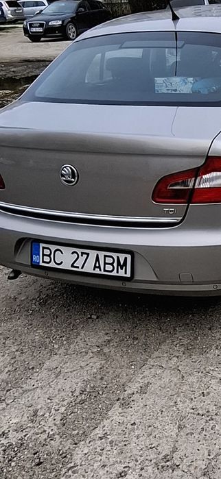 Vând  Skoda Superb 2