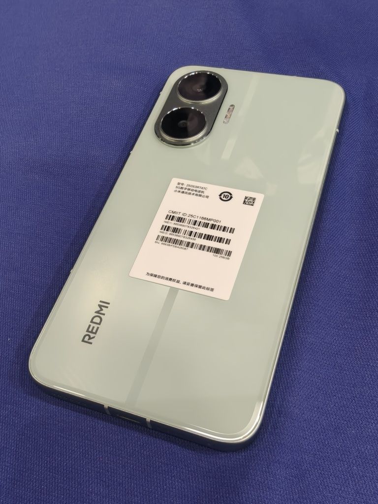 Нов Redmi Turbo 4 Pro 12/256 (Poco F7) - SD8s Gen4;7550mAh;6.83" OLED;