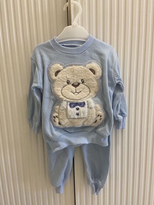 Детский костюм новый