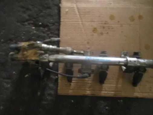 Injector injectoare rampa MINI COOPER ONE motor 1,6 benzina 16 valve