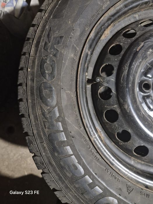 Roti de iarnă cu jante de tablă