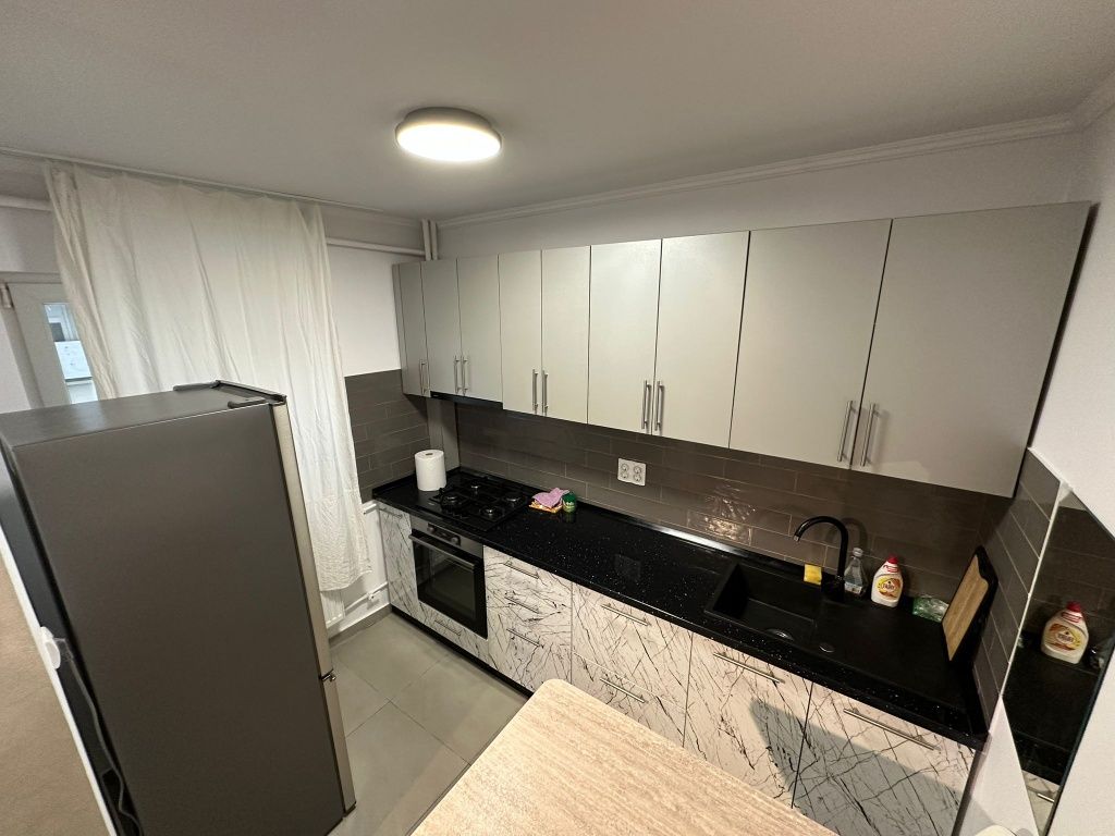 Apartament 3 camere toporas