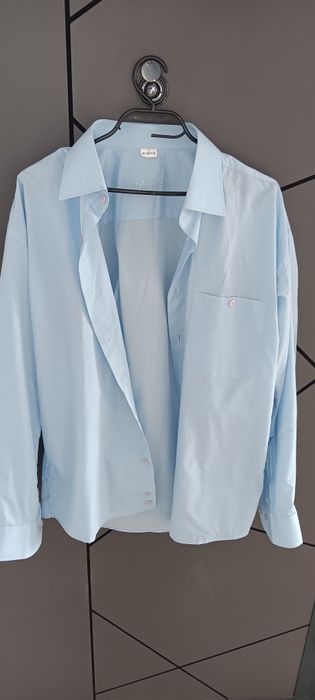 Комплект мъжки  костюм CARDUCCI и 2 бр. ризи VEGEA