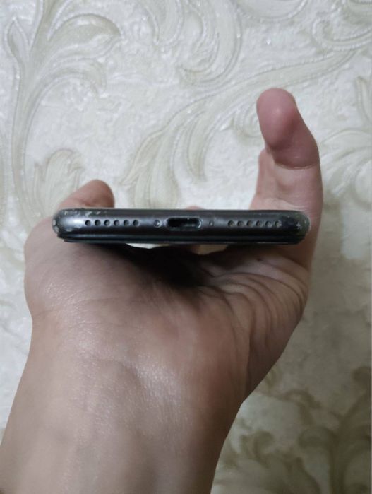 Iphone 8 64 gb xolati yaxshi